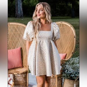 Buddy Love Lyla Goldie dress med. never worn.